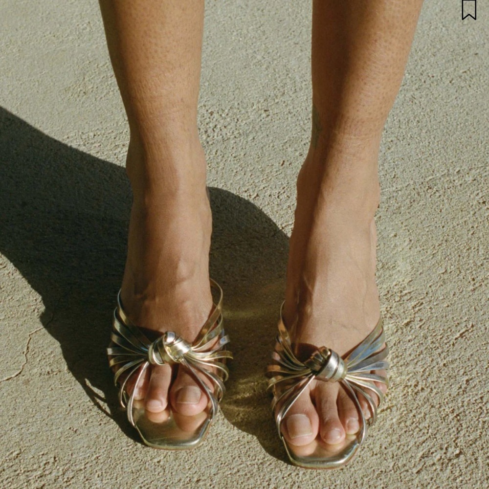 DOEN Metallic Sandals